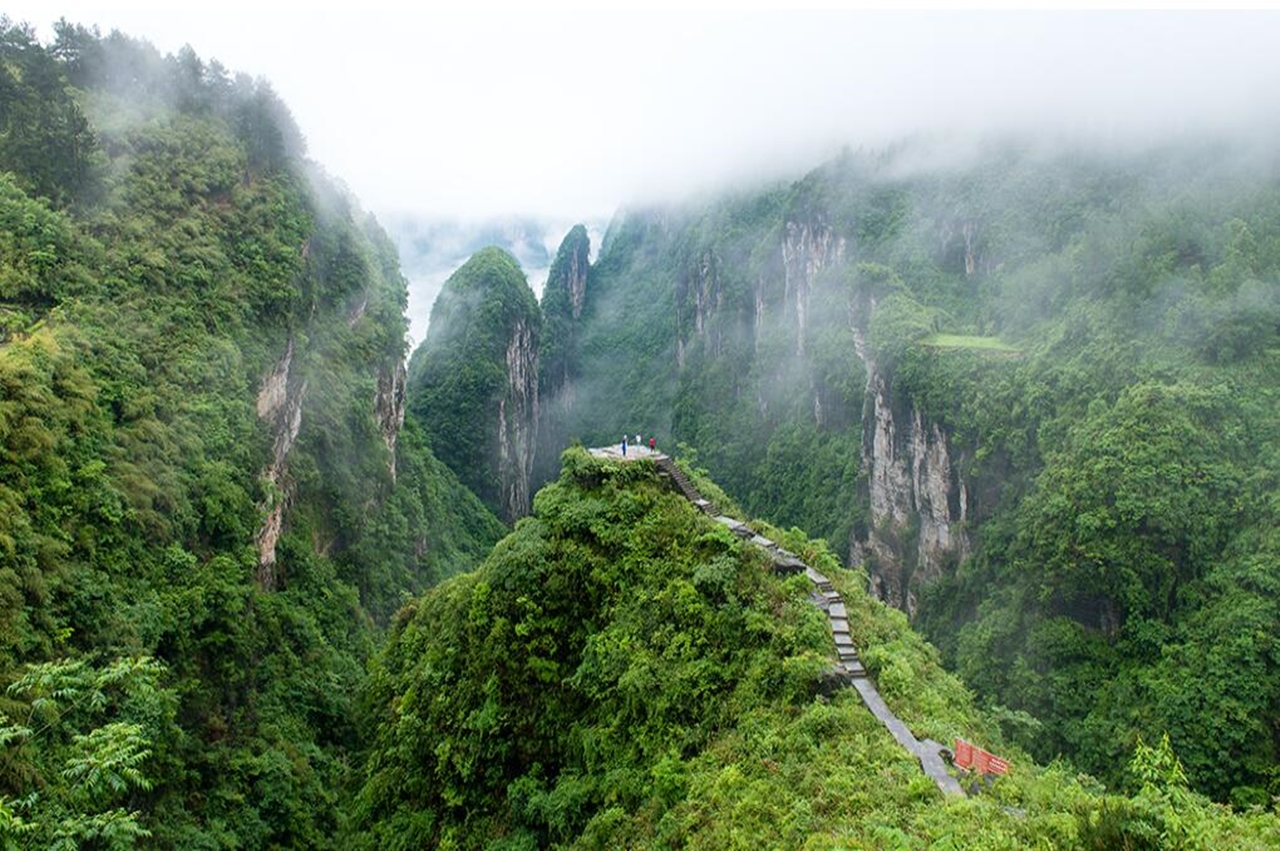 德夯苗寨问天台.