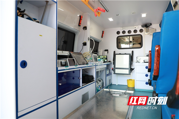 移动的综合急救医院——湖南首辆5g救护车在郴州投用