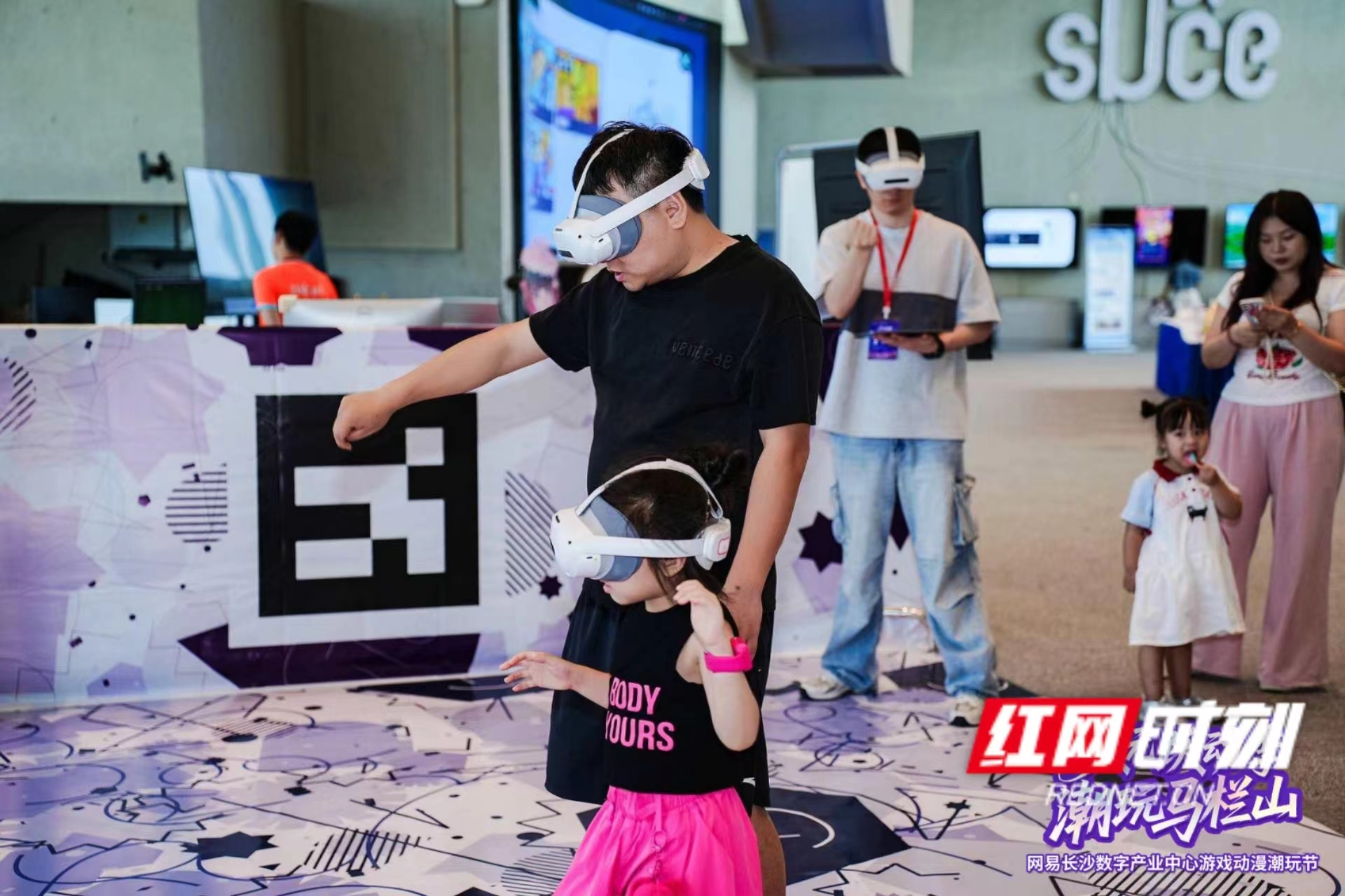 AR.jpg