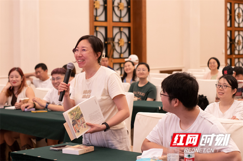 厚闲新书分享会-5.jpg