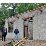 所街乡：四“硬”作风  确保贫困户住房安全保障