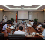 邓碧波主持召开县政府2020年第8次常务会议