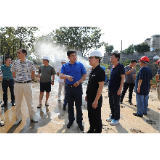 邓碧波深入在建工地督导扬尘治理