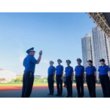 县城管执法局开展军训大练兵