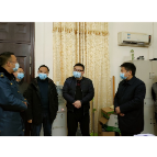 县领导慰问疫情防控一线工作人员