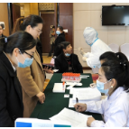 履职尽责为民代言 参加石门县第十八届人民代表大会第二次会议的人大代表陆续报到
