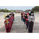 永兴街道杨二汊社区：组织开展“缅怀先烈，文明祭扫”青少年活动