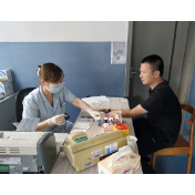 石门县农村经营服务站：党建引领献爱心，无偿献血做公益