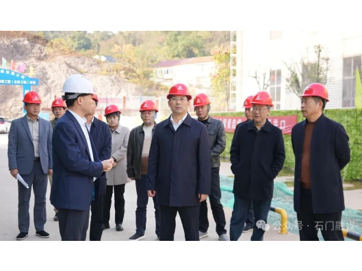 李长春调研重点企业项目发展建设