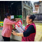 三圣乡：免费发放种子 套种花生促增收