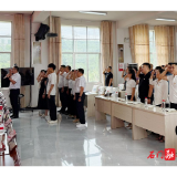 新关镇:召开庆祝中国共产党成立105周年暨“七一”表彰会