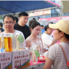 高山好茶“闯赛场” 延伸链条兴产业 ——“湘叶”茶饮石门红茶、石门银峰首次亮相湘超赛场