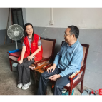 楚江街道：网格走访“敲”开独居门 常态关爱“暖”进老人心