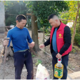 龙凤社区：走访慰问五保户 真情关爱暖人心