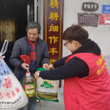 宝峰街道竹园塔社区：走访慰问送温暖，春节关怀暖人心