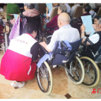 楚江街道：开展为老服务活动
