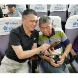 石门:县社区教育学院送课忙!