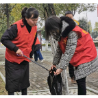 县融媒体中心开展党员志愿者服务活动