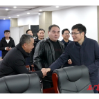邓碧波看望慰问值班值守人员并检查相关工作