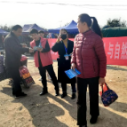二都街道:“书摊”赶集,丰富群众林业知识