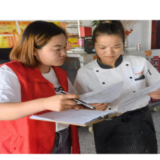 皂市镇：入户宣传“零距离” 森林防火“我承诺”