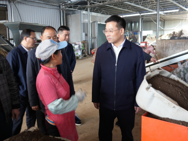 李长春调研粮油生产工作