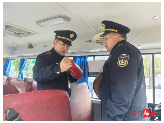 维新镇：开展春季校车安全培训及校园安全专项检查