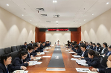 县数据局：召开县政务服务中心窗口负责人会议