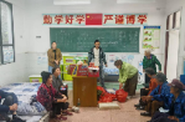 【防汛抗灾进行时】磨市镇：乡贤显担当 爱心援灾区