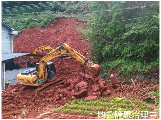 灾后重建进行时 | 石门：迅速处置滑坡险情 保障群众安居