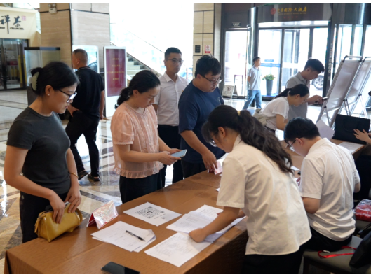 出席中国共产党石门县第十四次代表大会代表今日报到