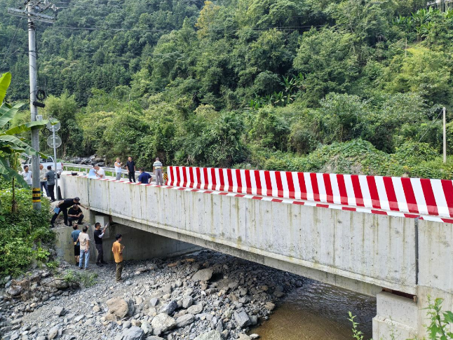 灾后重建进行时 | 壶瓶山镇Y477线杨家墩桥完成交竣工检测验收