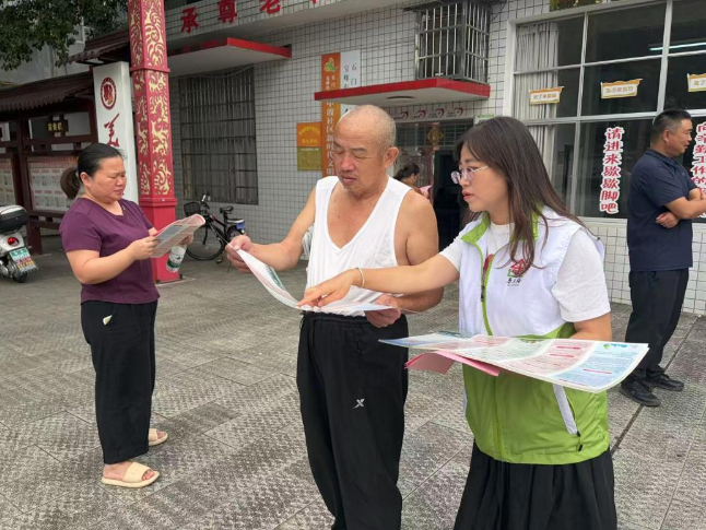 石门民政：普法送政策 帮扶暖民生