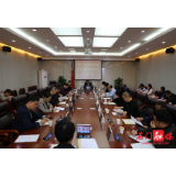 邓碧波主持召开洞国学校改扩建工程建设推进会