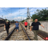 宝峰街道:人大联工委督导铁路安全隐患整治