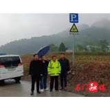 新铺镇：建设校车村站 方便学生出行