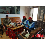 石门六中：关爱老人，让爱不缺席