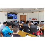县人社局: 呵护“加班族”,为301名职工发“护身符”