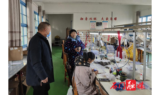 易家渡镇：筑牢安全防线，“安全卫士”开展节前检查