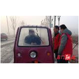 楚江街道：“雾”必小心  护航平安出行