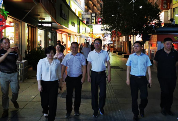 省商务厅来石调研夜经济发展和消费促进工作
