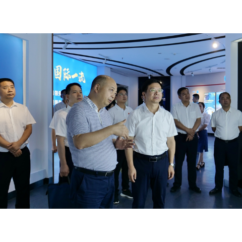 吴兴国带队赴易普力股份有限公司和湖南航天管理局考察