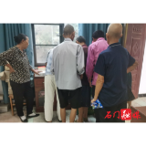 白云镇望羊桥社区:免费发放油菜种 助农秋播保增收