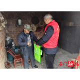 维新镇：寒冬送暖传真情，共筑和谐暖人心