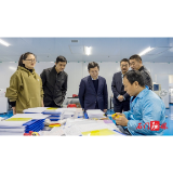 吴兴国调研走访重点企业