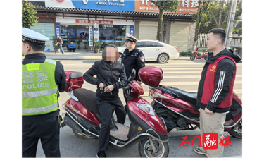 壶瓶山镇：开展道路交通安全整治