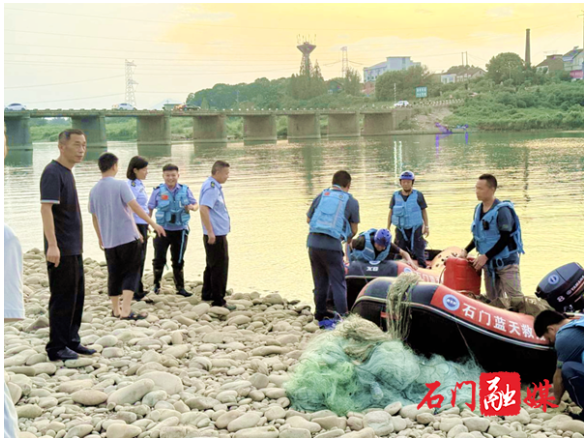 易家渡镇：开展禁捕专项执法行动