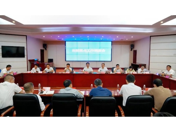 石门县召开重点工作调度会