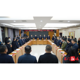 李长春、张世田走访看望出席石门县第十八届人民代表大会第六次会议的人大代表