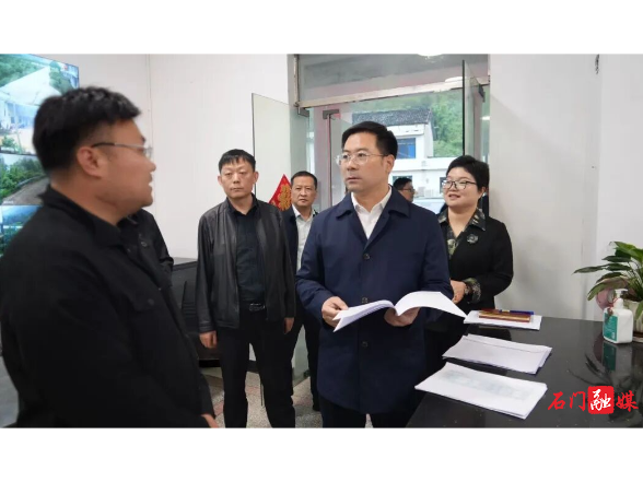 李长春调研当前重点工作